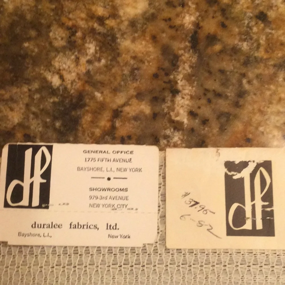 - Beautiful vintage table runner NWT